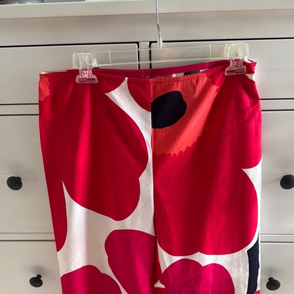 Marimekko Red and White Poppy Wide Length Cropped Summer Pants Size 10/EU 38 - Picture 2 of 8
